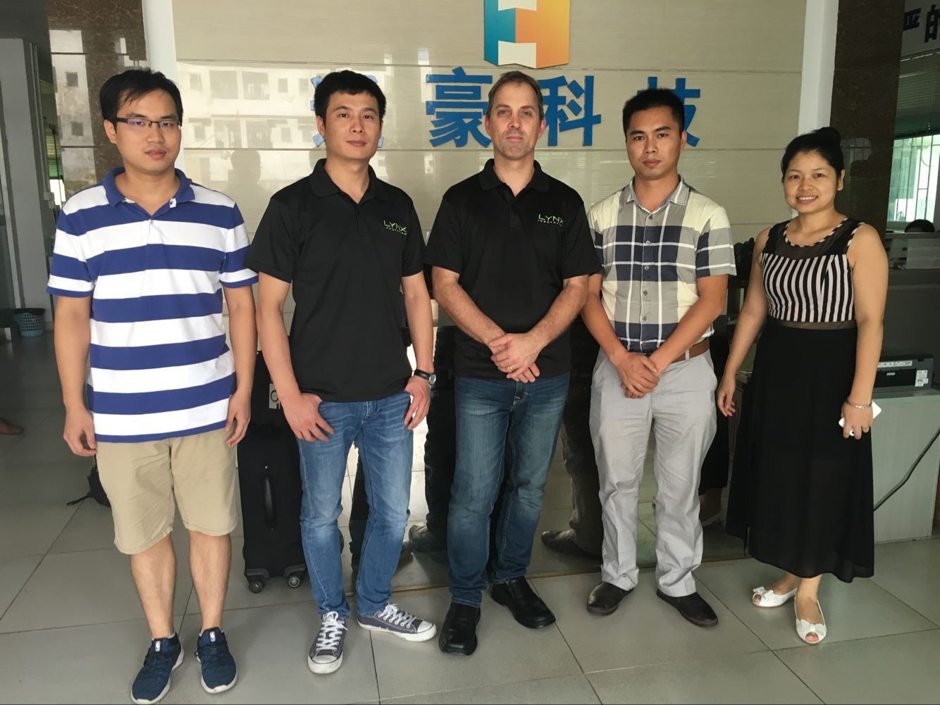 通豪触摸显现屏 通豪触摸显现屏